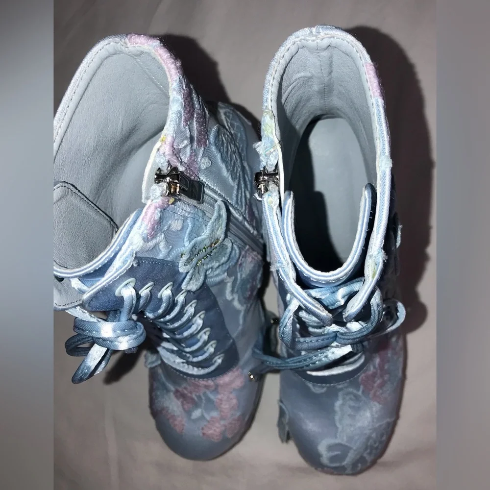 Dolls Kill Sugar Thrillz Platform Boots - Picture 11 of 14